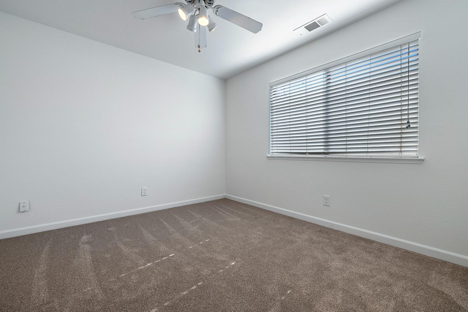 7396 N Price Ave, Fresno, CA 93720