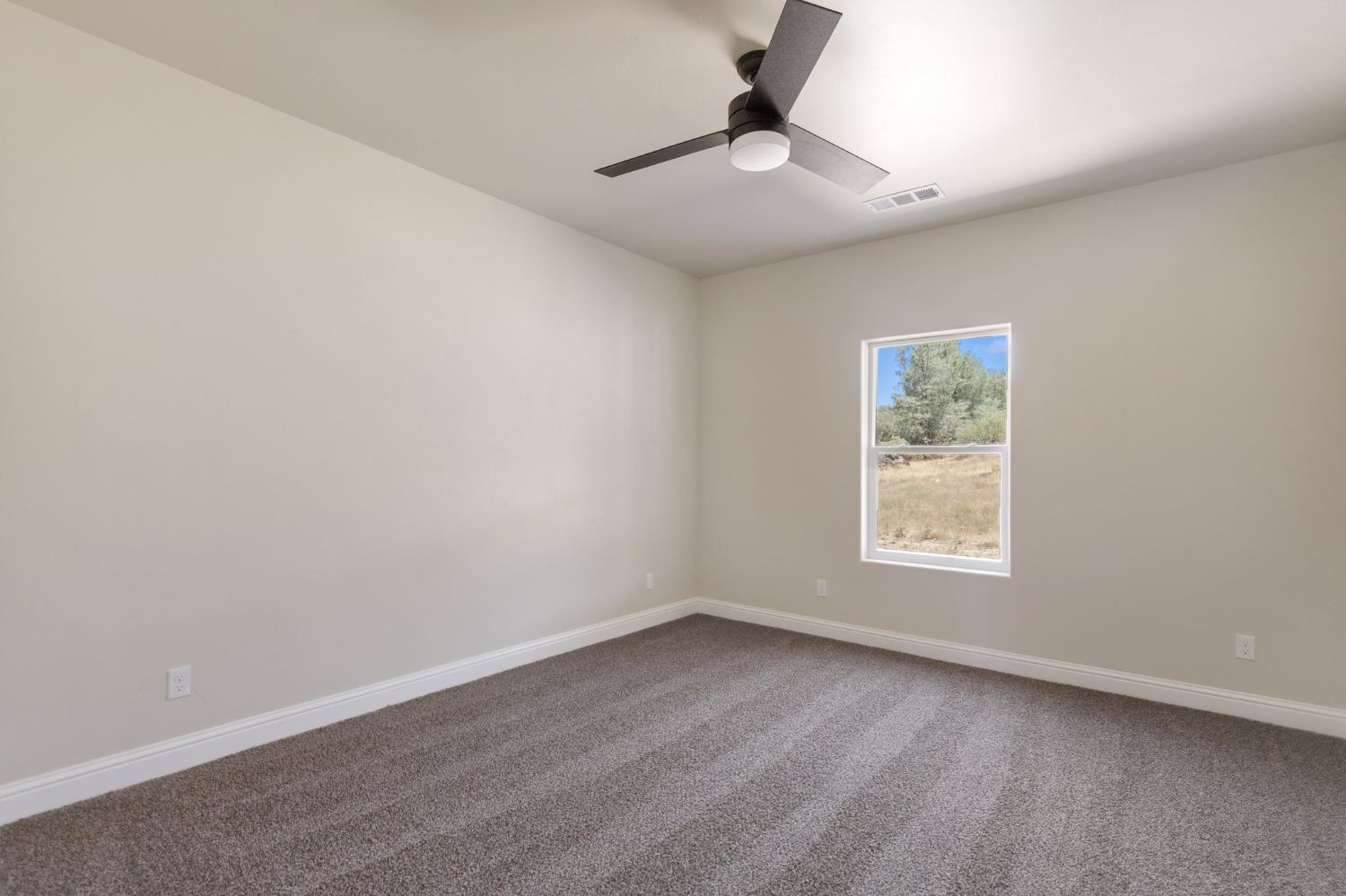 31007 Revis Rd, Coarsegold, CA 93614