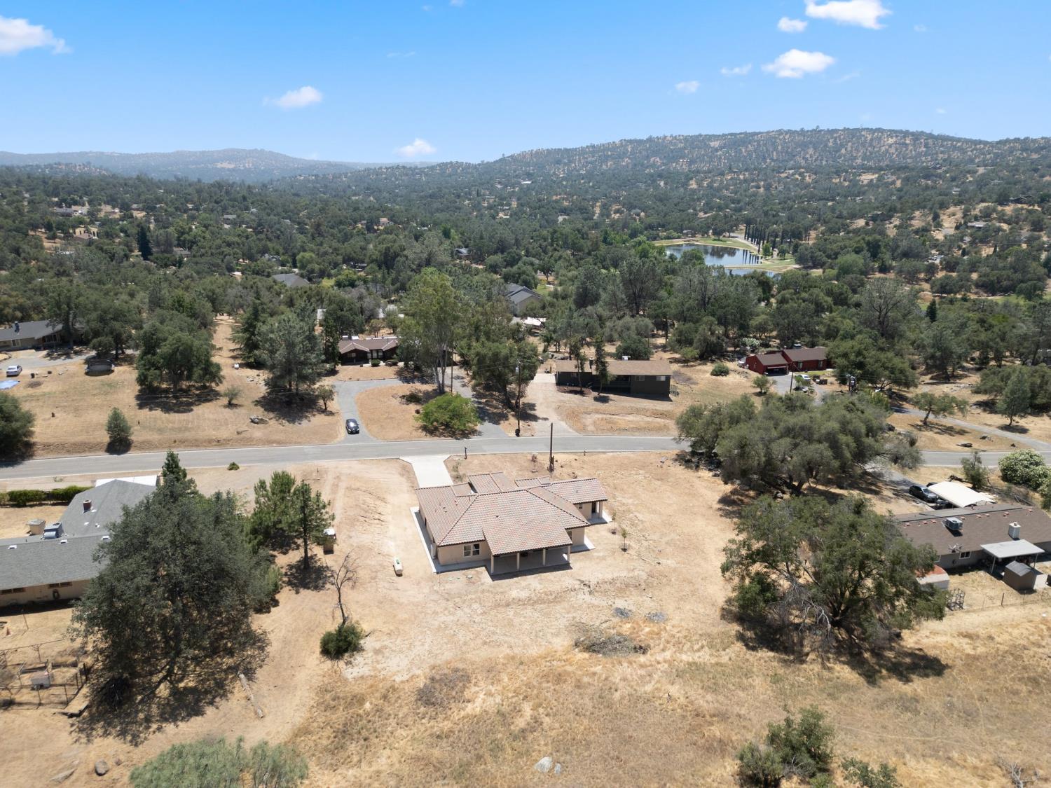31007 Revis Rd, Coarsegold, CA 93614