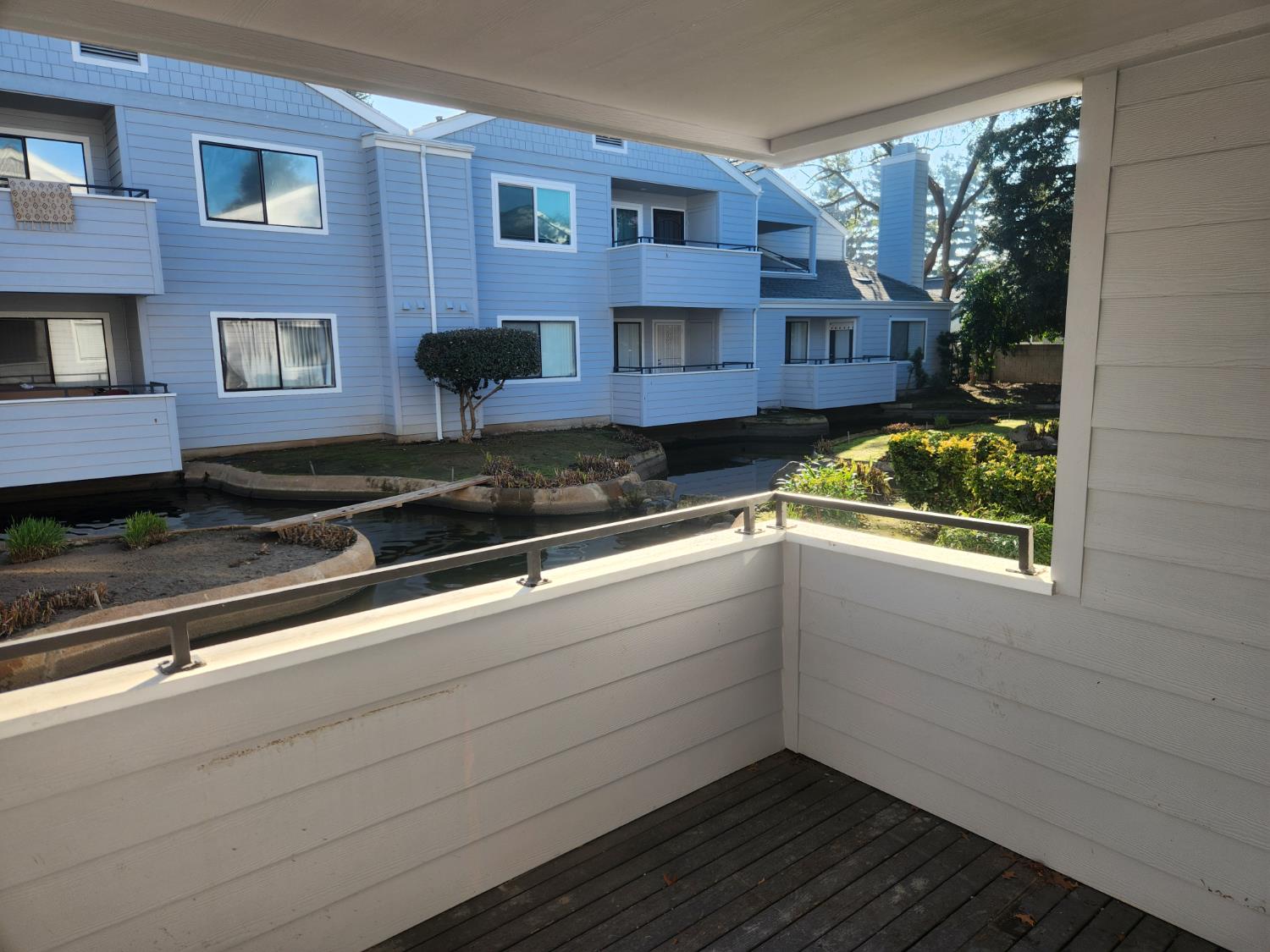 7675 N First St #110, Fresno, CA 93720