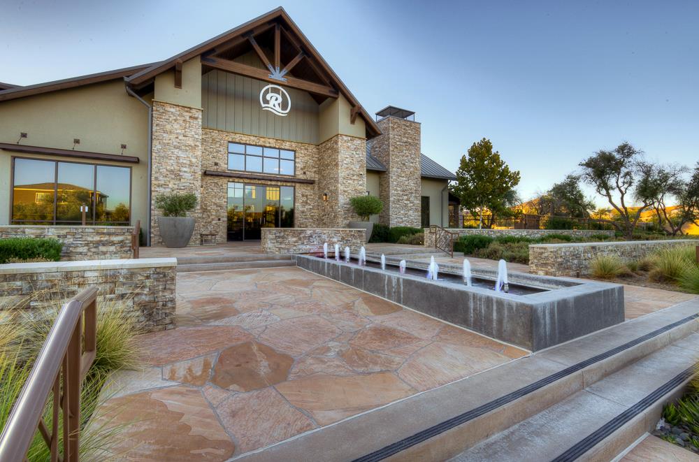 391 Maclure Ave W, Madera, CA 93636