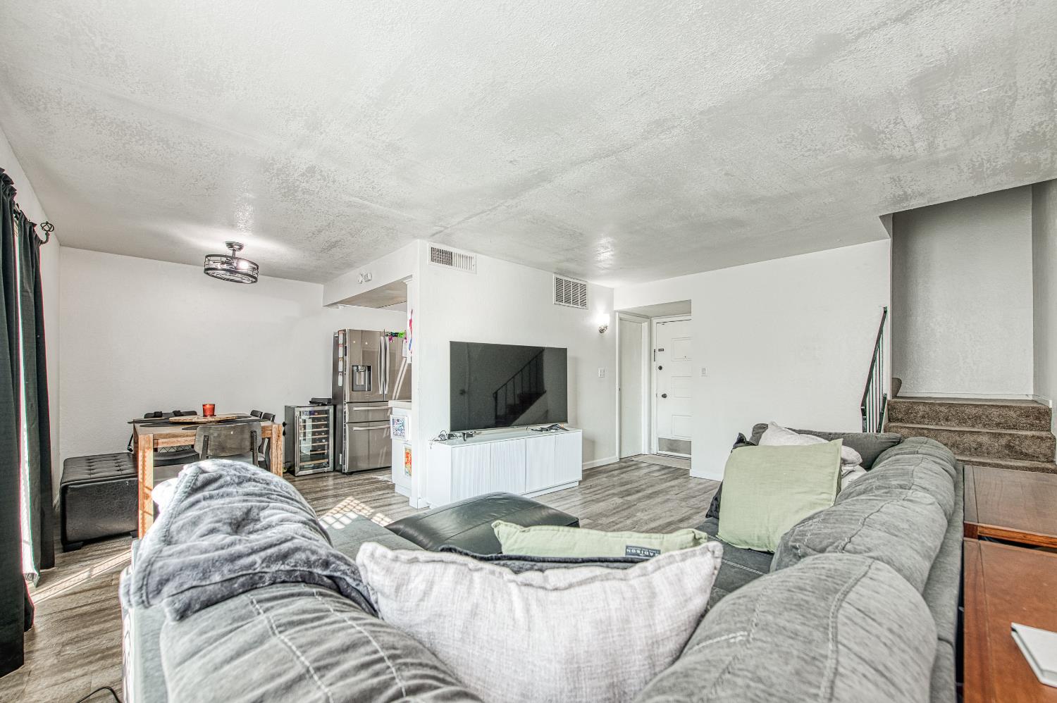 4929 N Winery Cir #110, Fresno, CA 93726