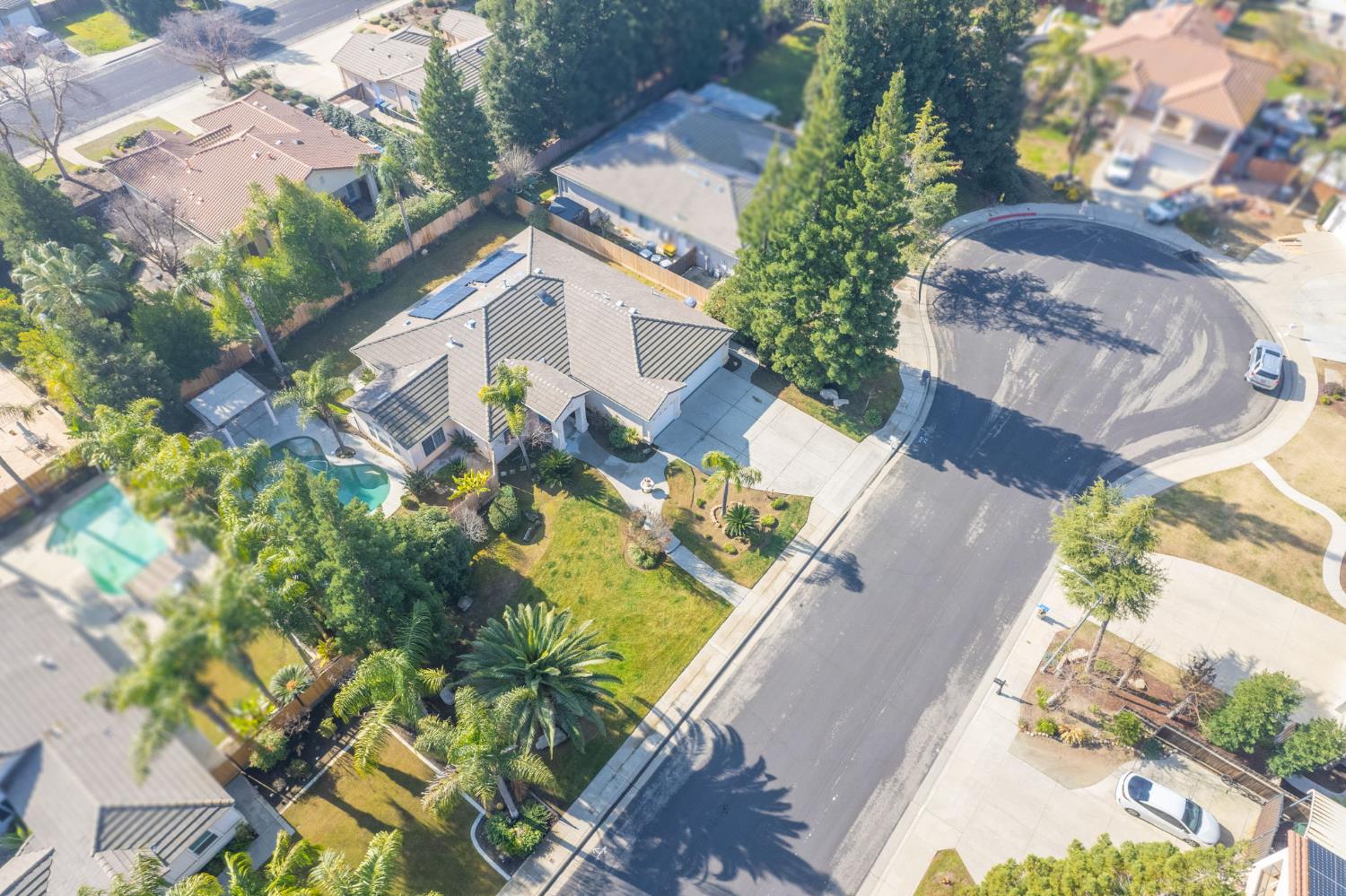 2480 Alamos Ave, Clovis, CA 93611