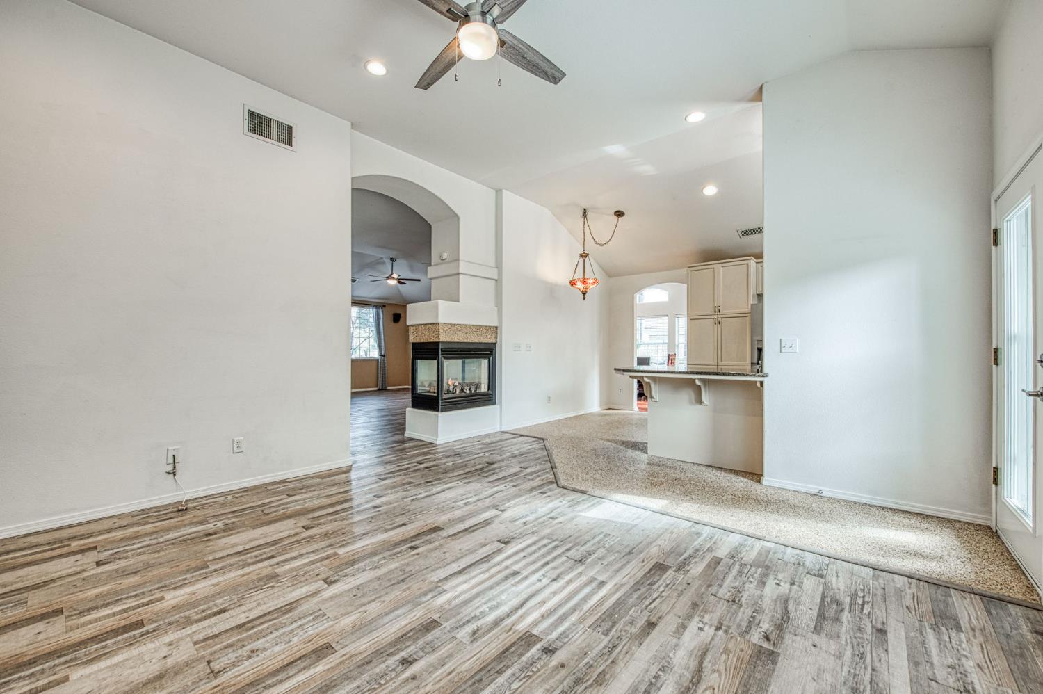 2480 Alamos Ave, Clovis, CA 93611