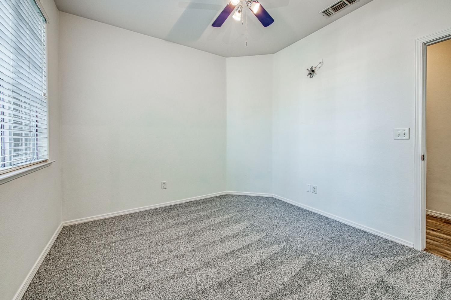 2480 Alamos Ave, Clovis, CA 93611