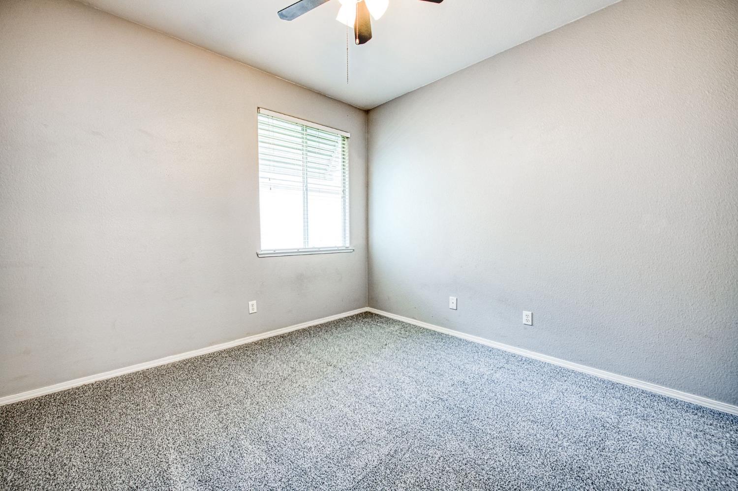 2480 Alamos Ave, Clovis, CA 93611