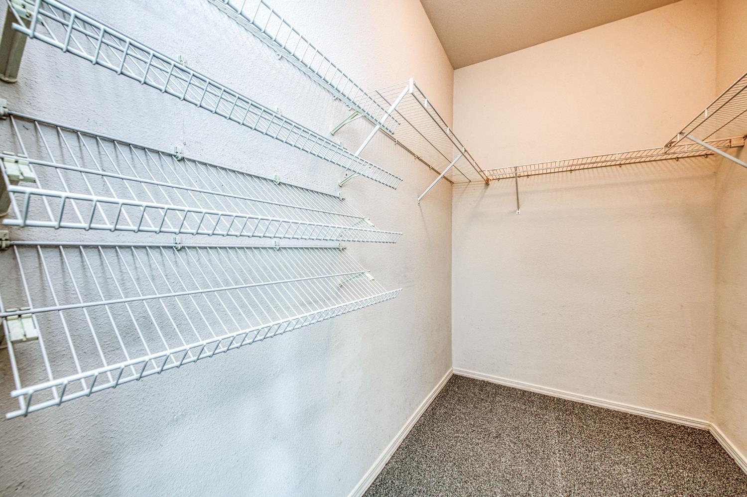 2480 Alamos Ave, Clovis, CA 93611