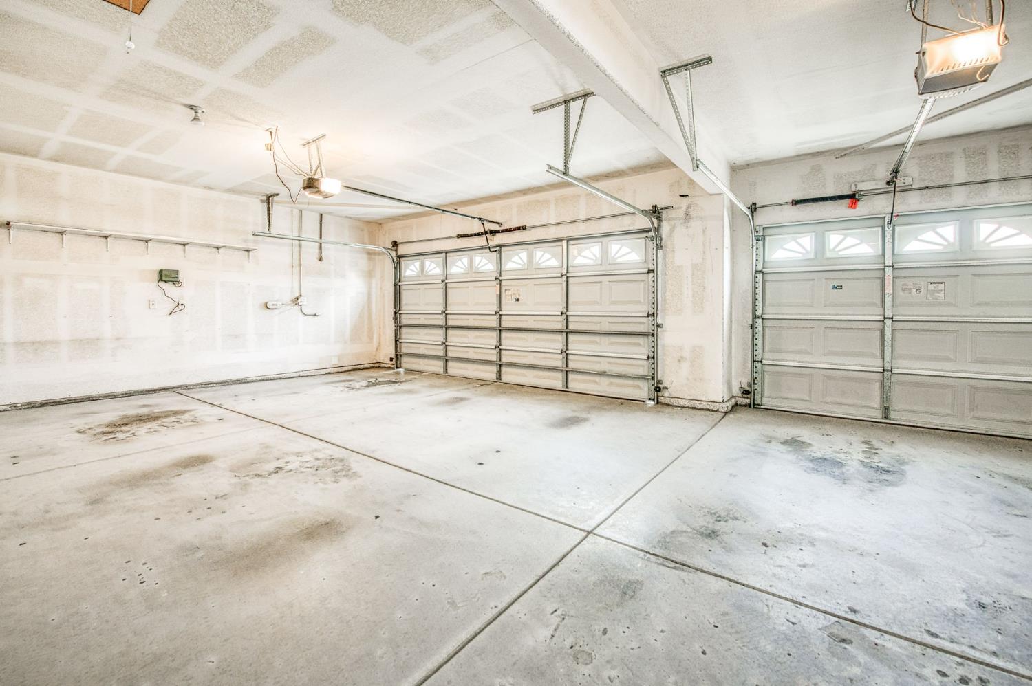 2480 Alamos Ave, Clovis, CA 93611