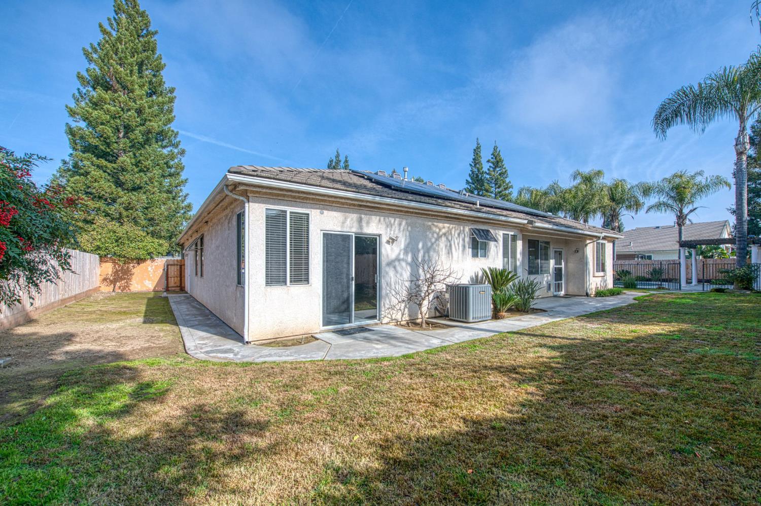 2480 Alamos Ave, Clovis, CA 93611