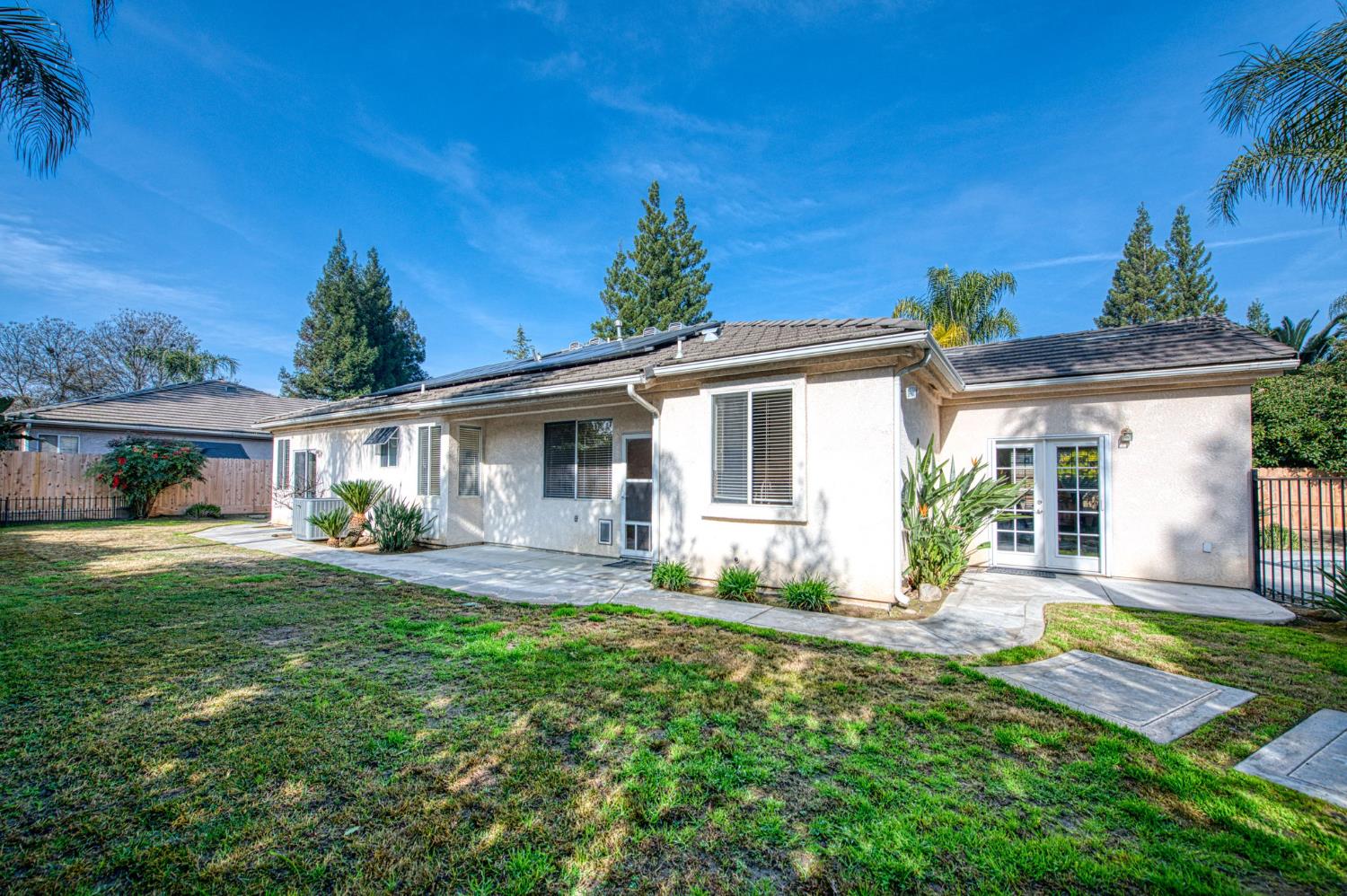 2480 Alamos Ave, Clovis, CA 93611