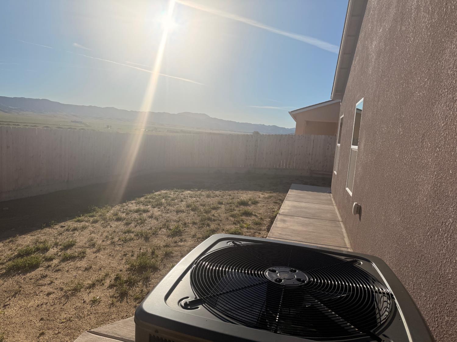 1105 E Orange St, Avenal, CA 93204