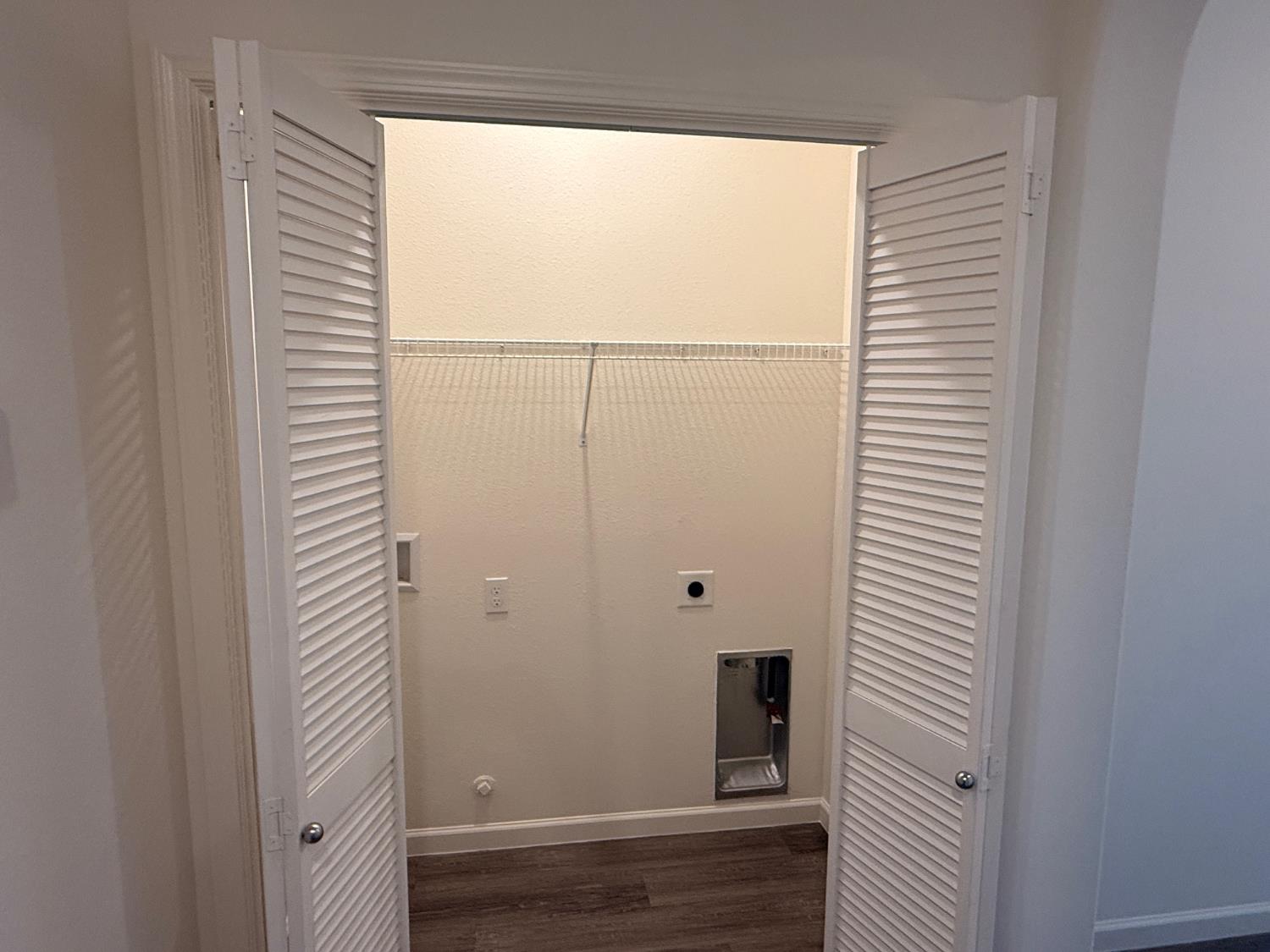 1105 E Orange St, Avenal, CA 93204