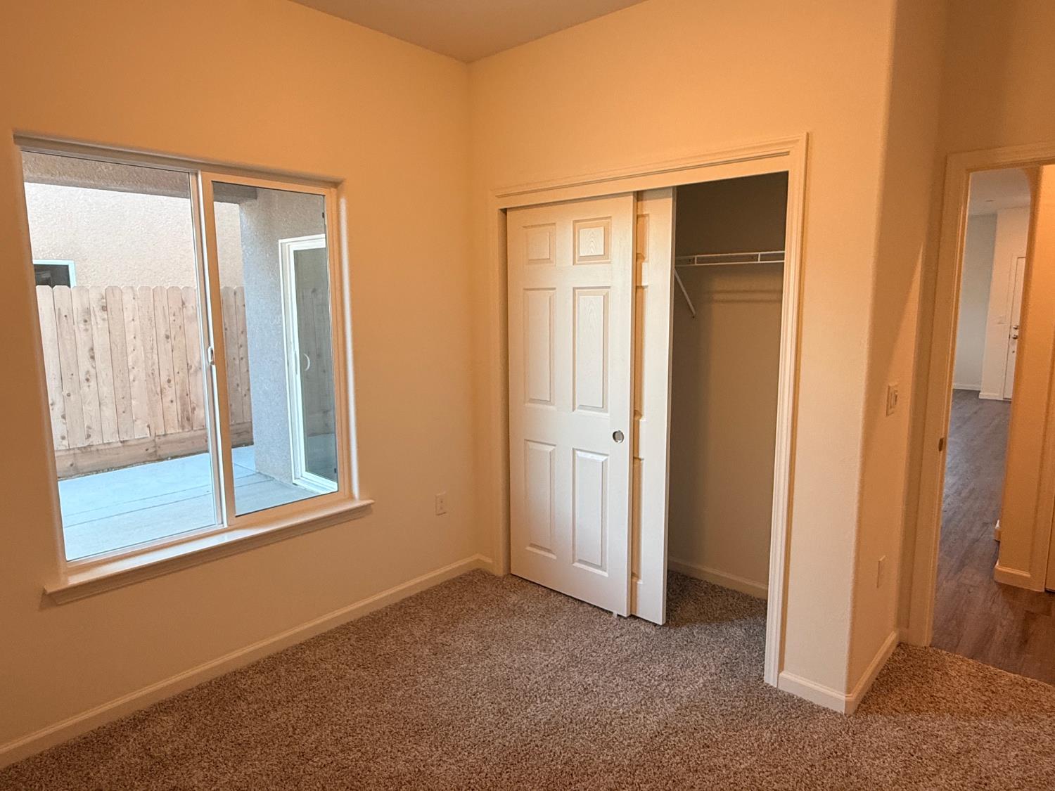 1105 E Orange St, Avenal, CA 93204