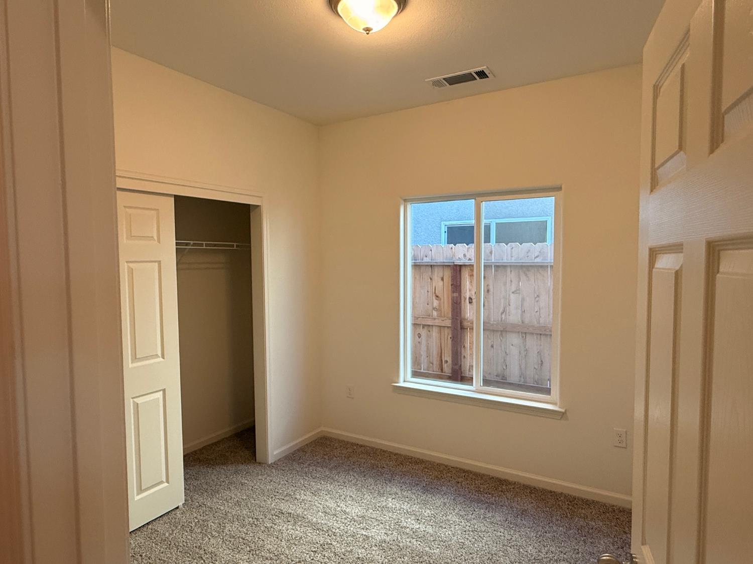 1105 E Orange St, Avenal, CA 93204