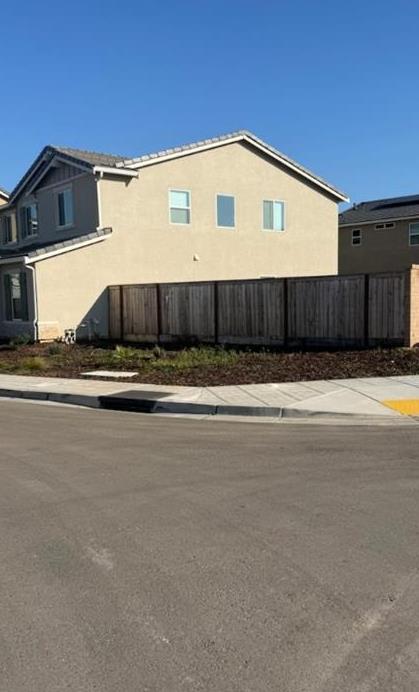 6693 E Nevada Ave, Fresno, CA 93727