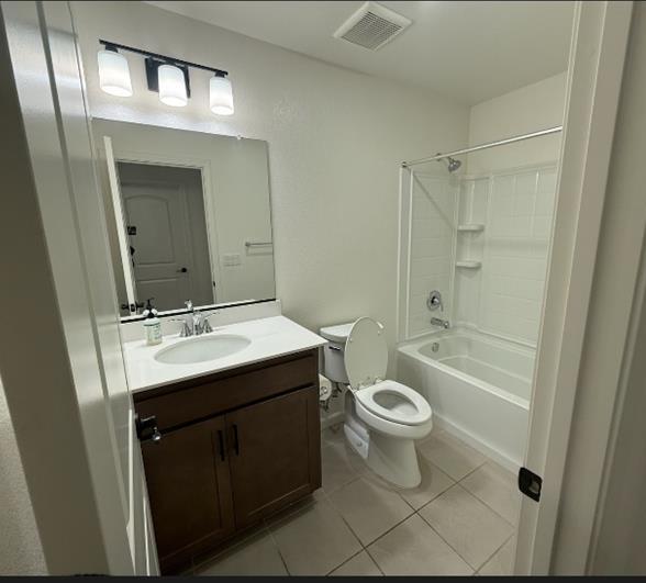 6693 E Nevada Ave, Fresno, CA 93727