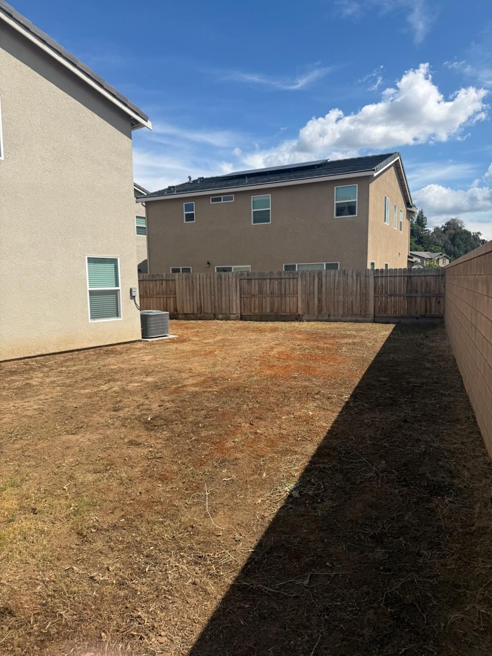 6693 E Nevada Ave, Fresno, CA 93727