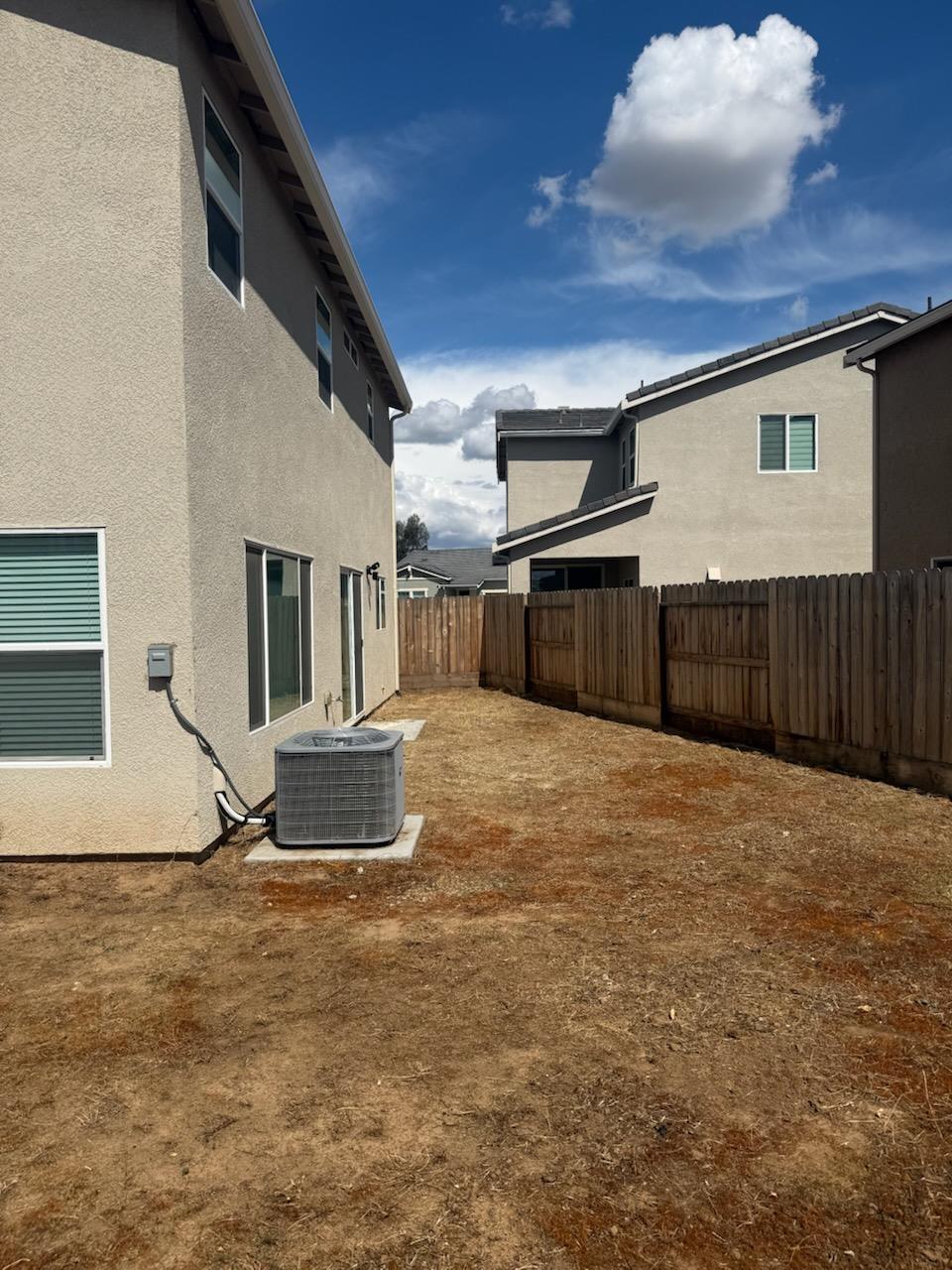 6693 E Nevada Ave, Fresno, CA 93727