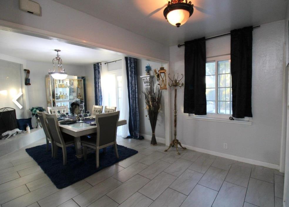 3662 N Angus St, Fresno, CA 93726