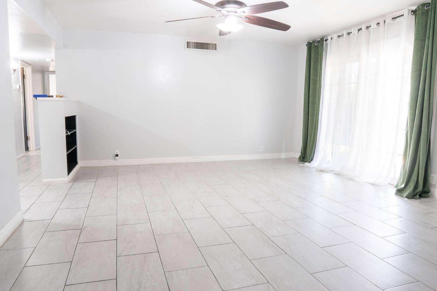 3662 N Angus St, Fresno, CA 93726