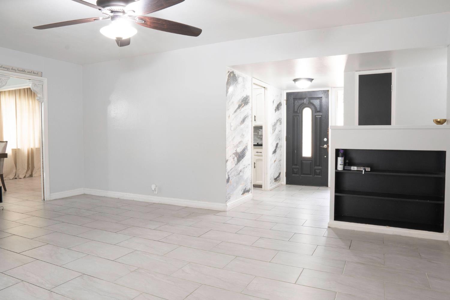 3662 N Angus St, Fresno, CA 93726