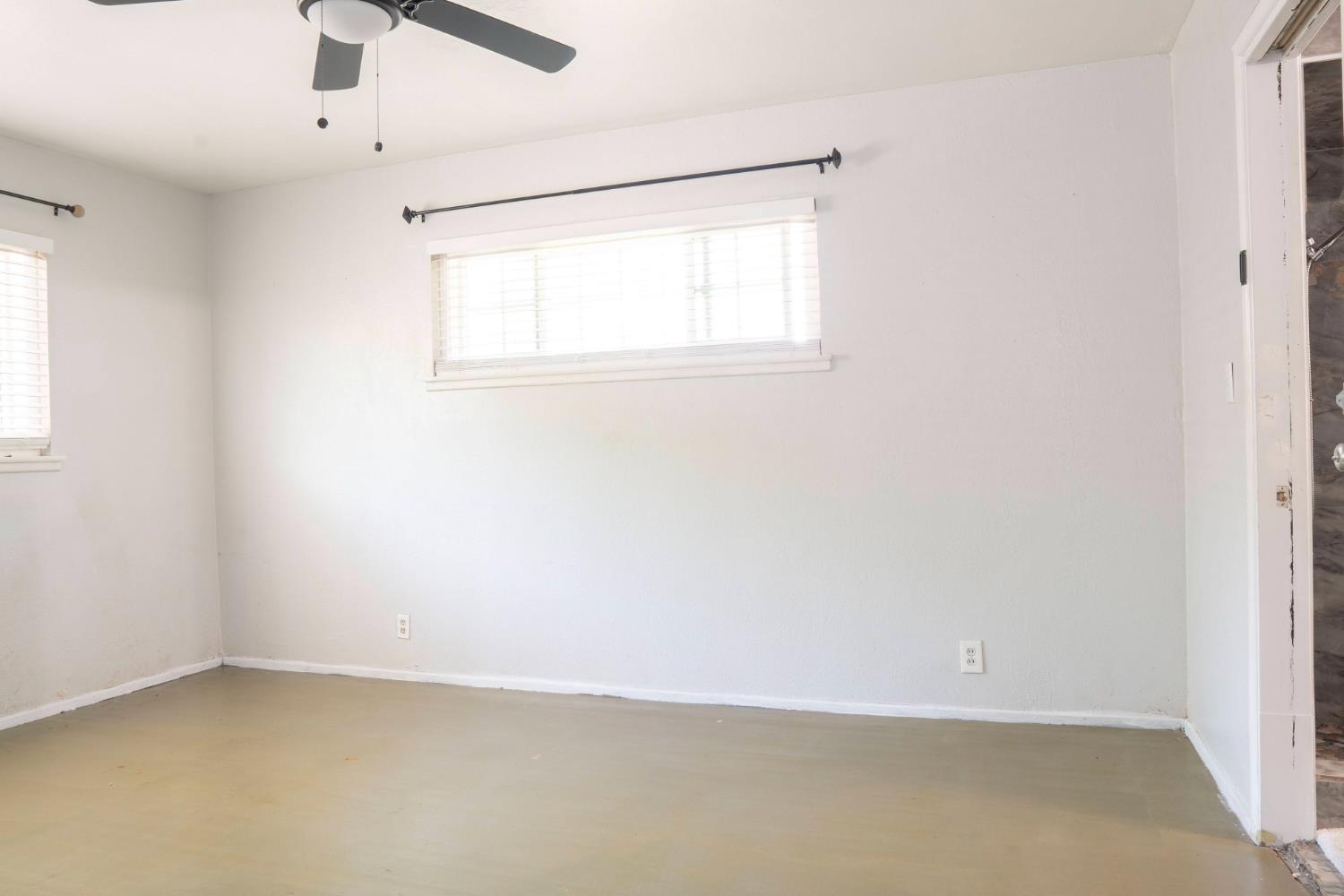 3662 N Angus St, Fresno, CA 93726