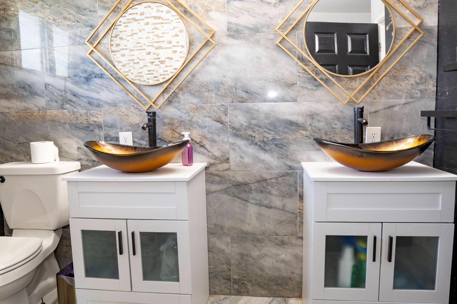 3662 N Angus St, Fresno, CA 93726