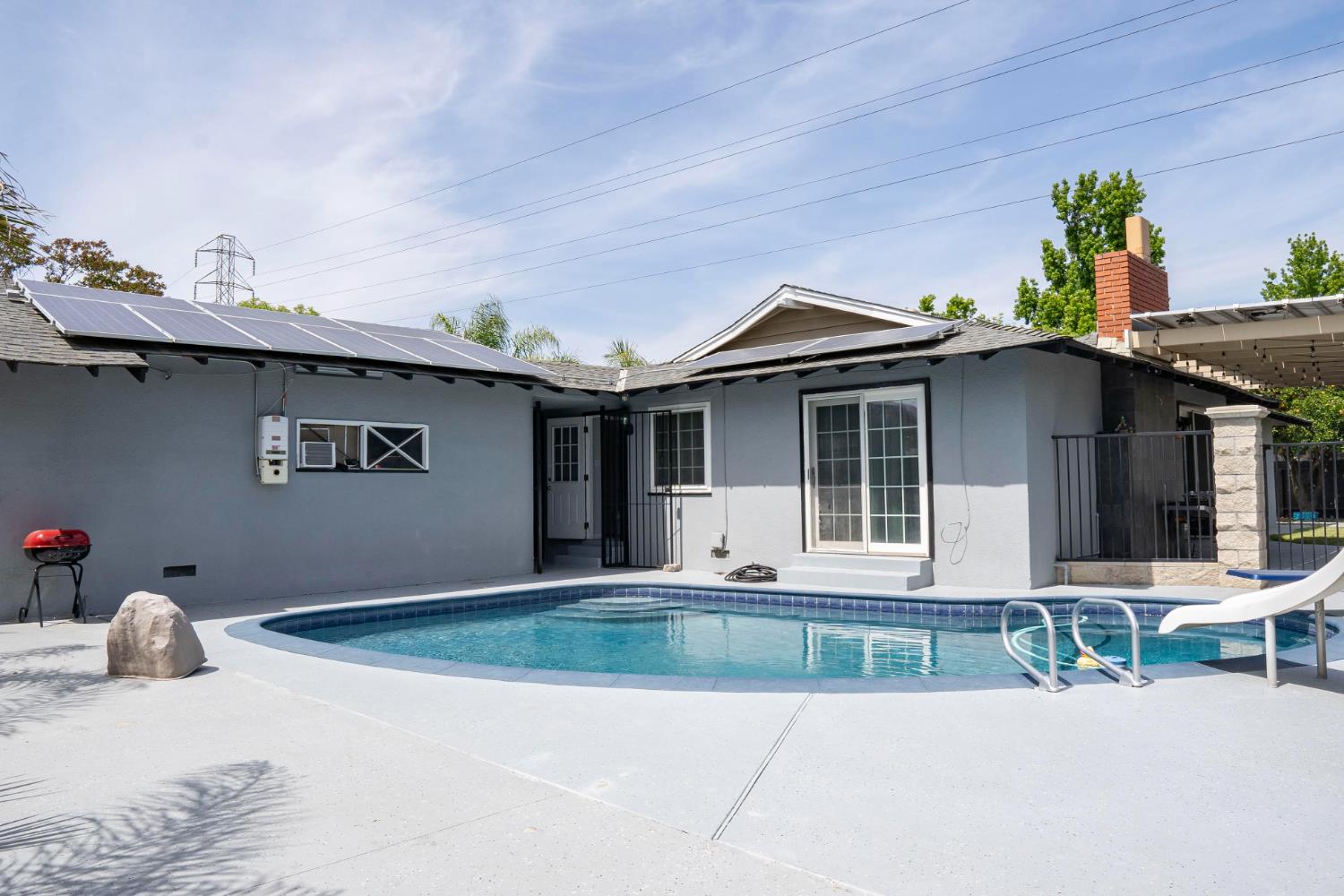 3662 N Angus St, Fresno, CA 93726