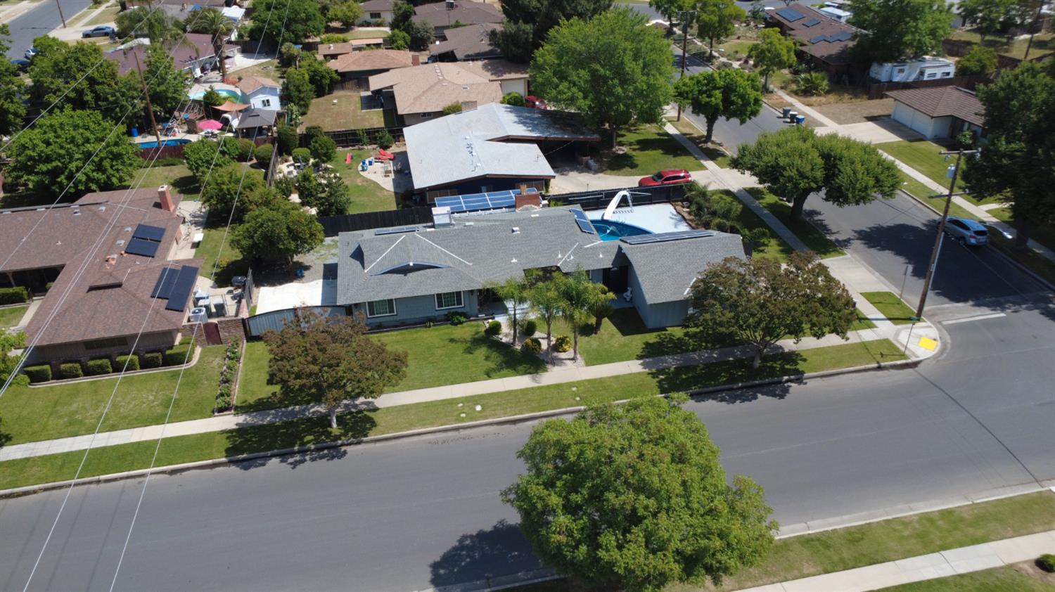 3662 N Angus St, Fresno, CA 93726