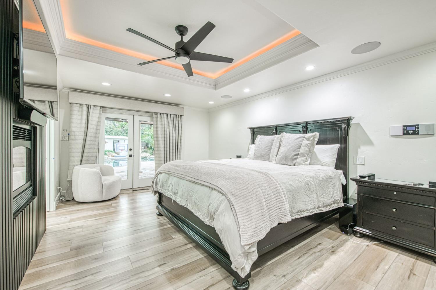 6386 N Forkner Ave, Fresno, CA 93711