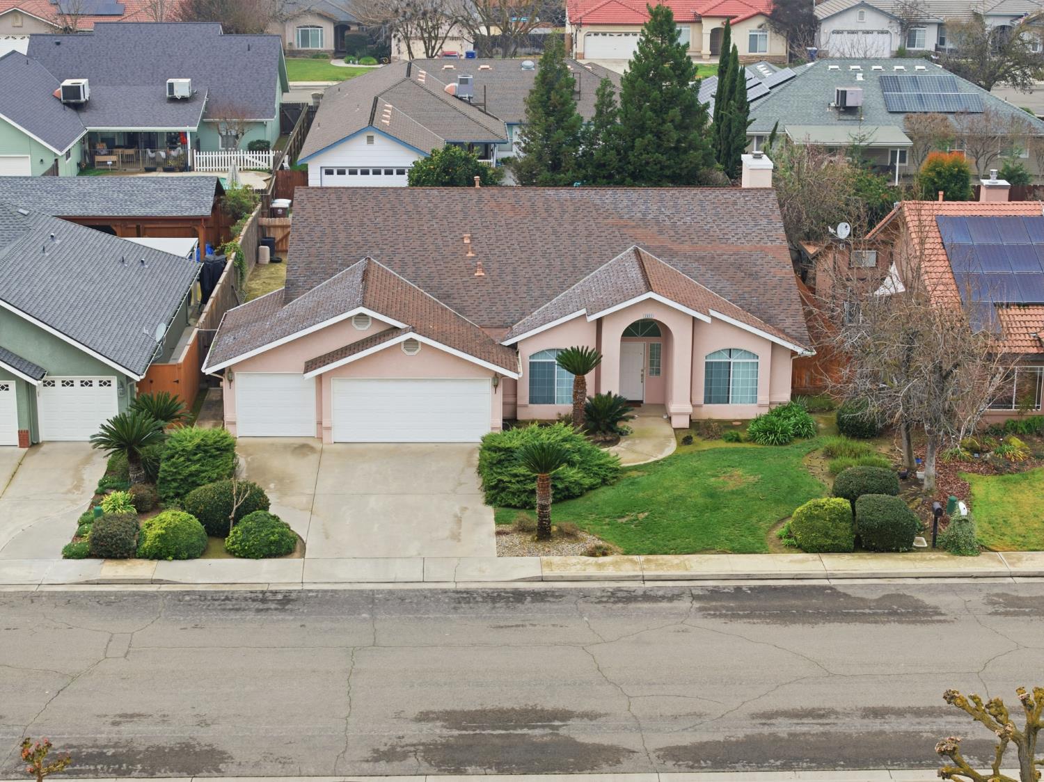 2637 Sandell Ave, Kingsburg, CA 93631