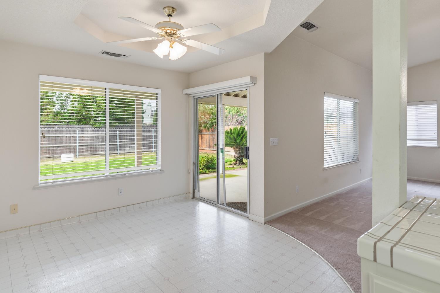 2637 Sandell Ave, Kingsburg, CA 93631