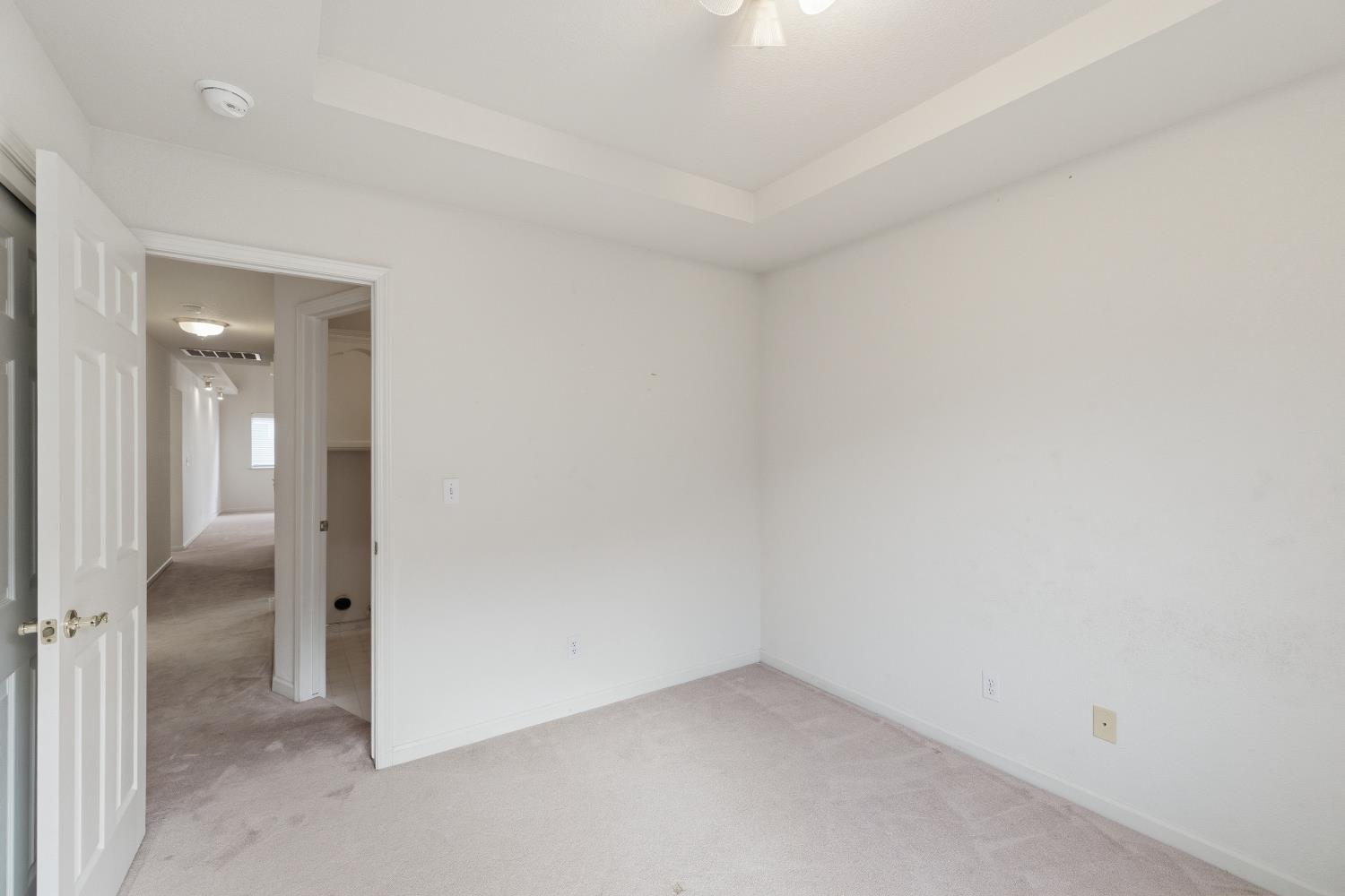 2637 Sandell Ave, Kingsburg, CA 93631