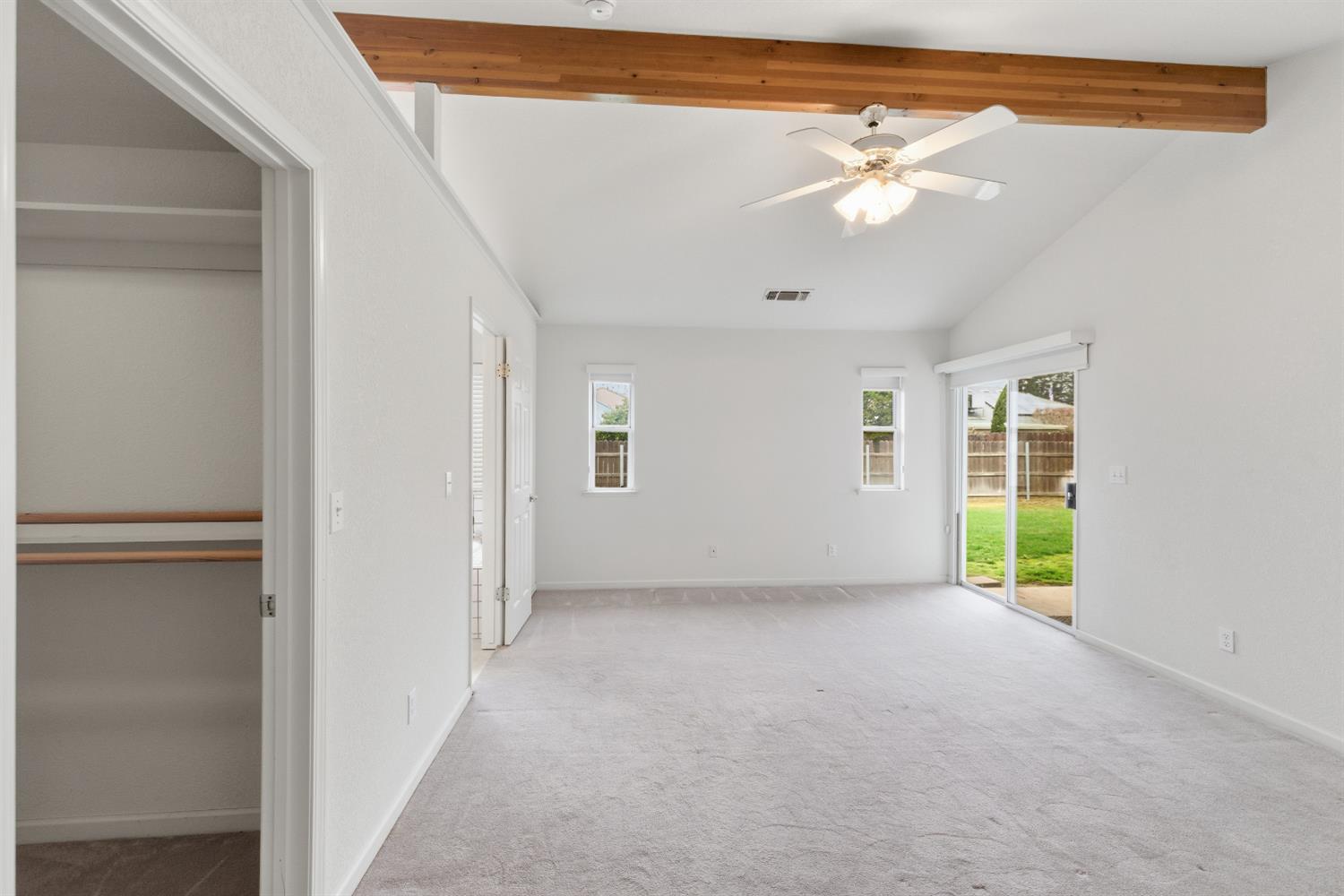 2637 Sandell Ave, Kingsburg, CA 93631