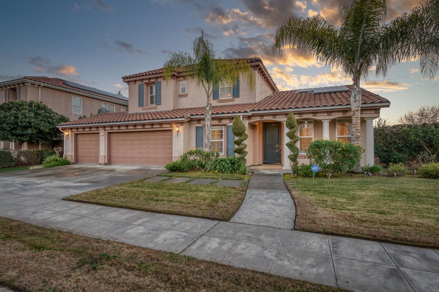 3202 Everglade Ave, Clovis, CA 93619