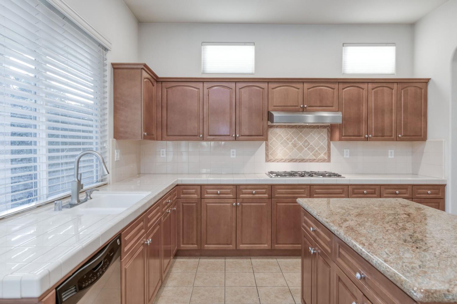 3202 Everglade Ave, Clovis, CA 93619