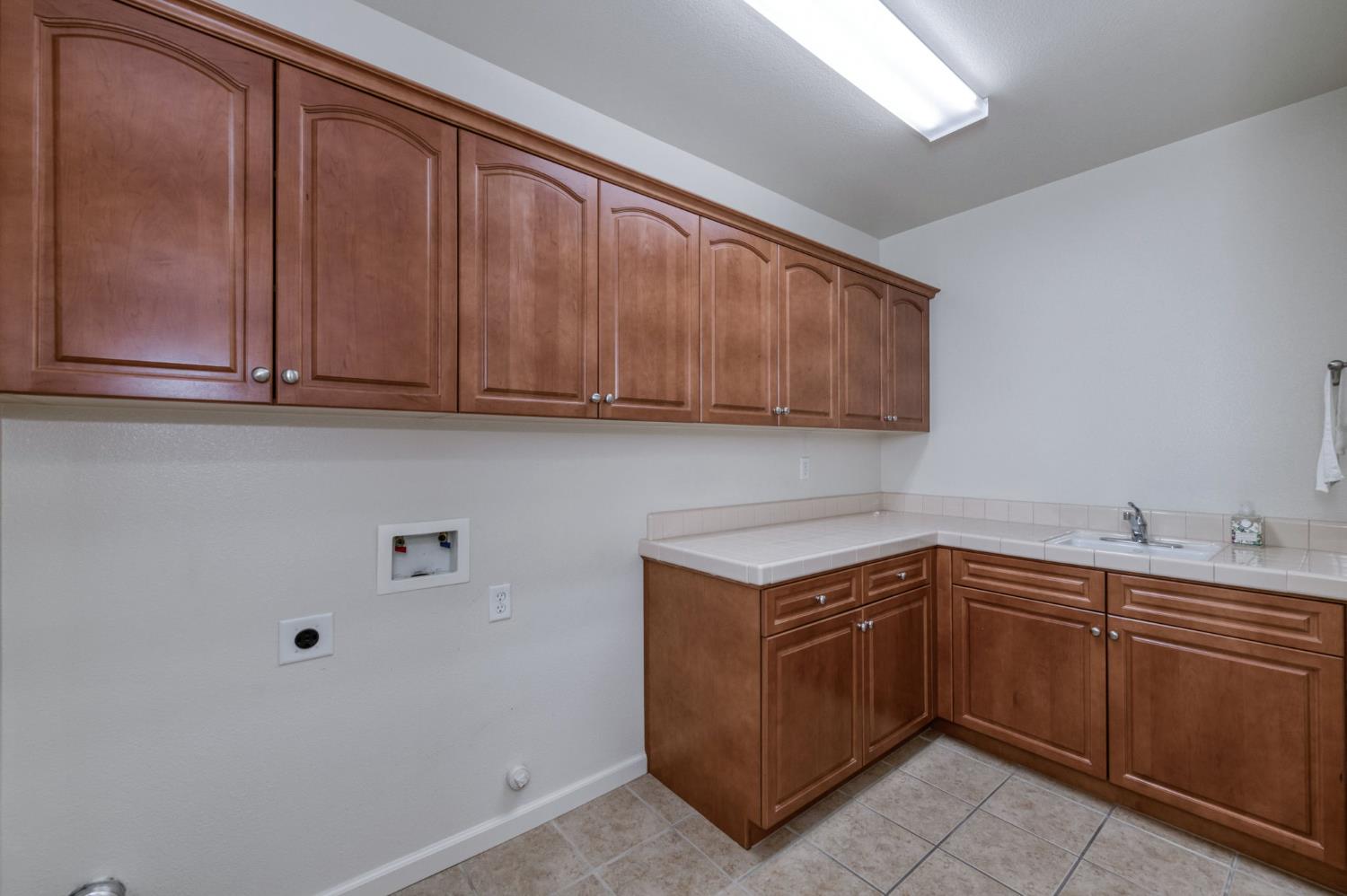 3202 Everglade Ave, Clovis, CA 93619