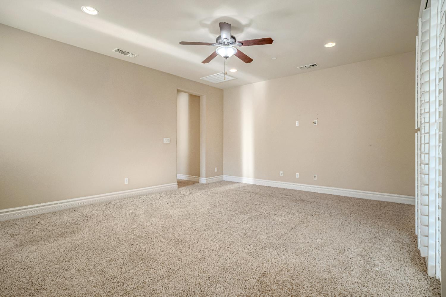 1345 N Kaweah Ave, Clovis, CA 93619