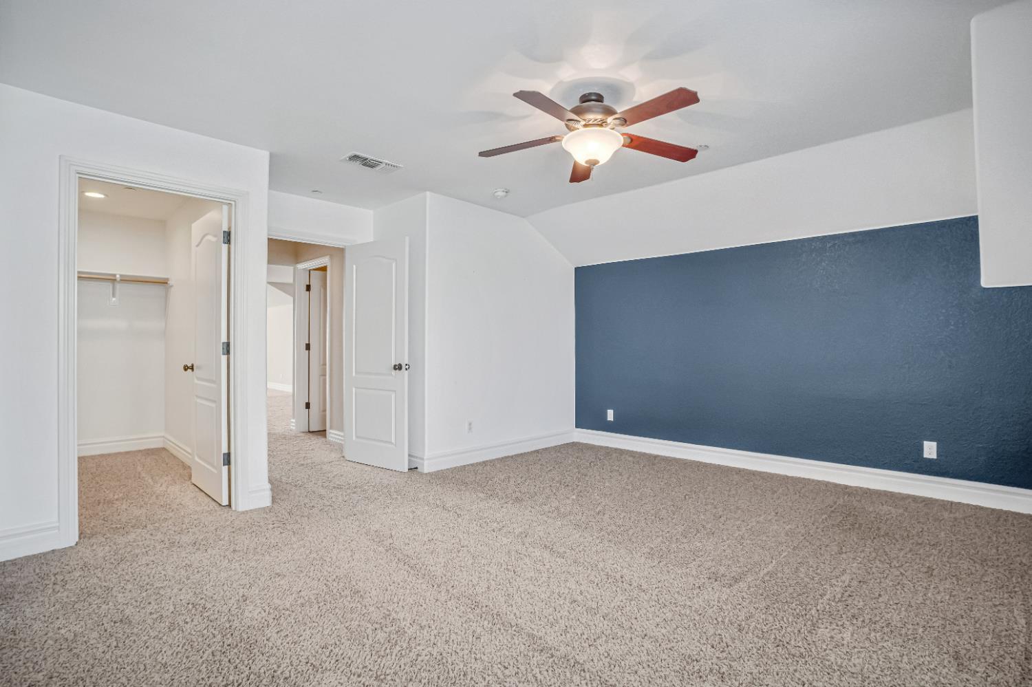 1345 N Kaweah Ave, Clovis, CA 93619