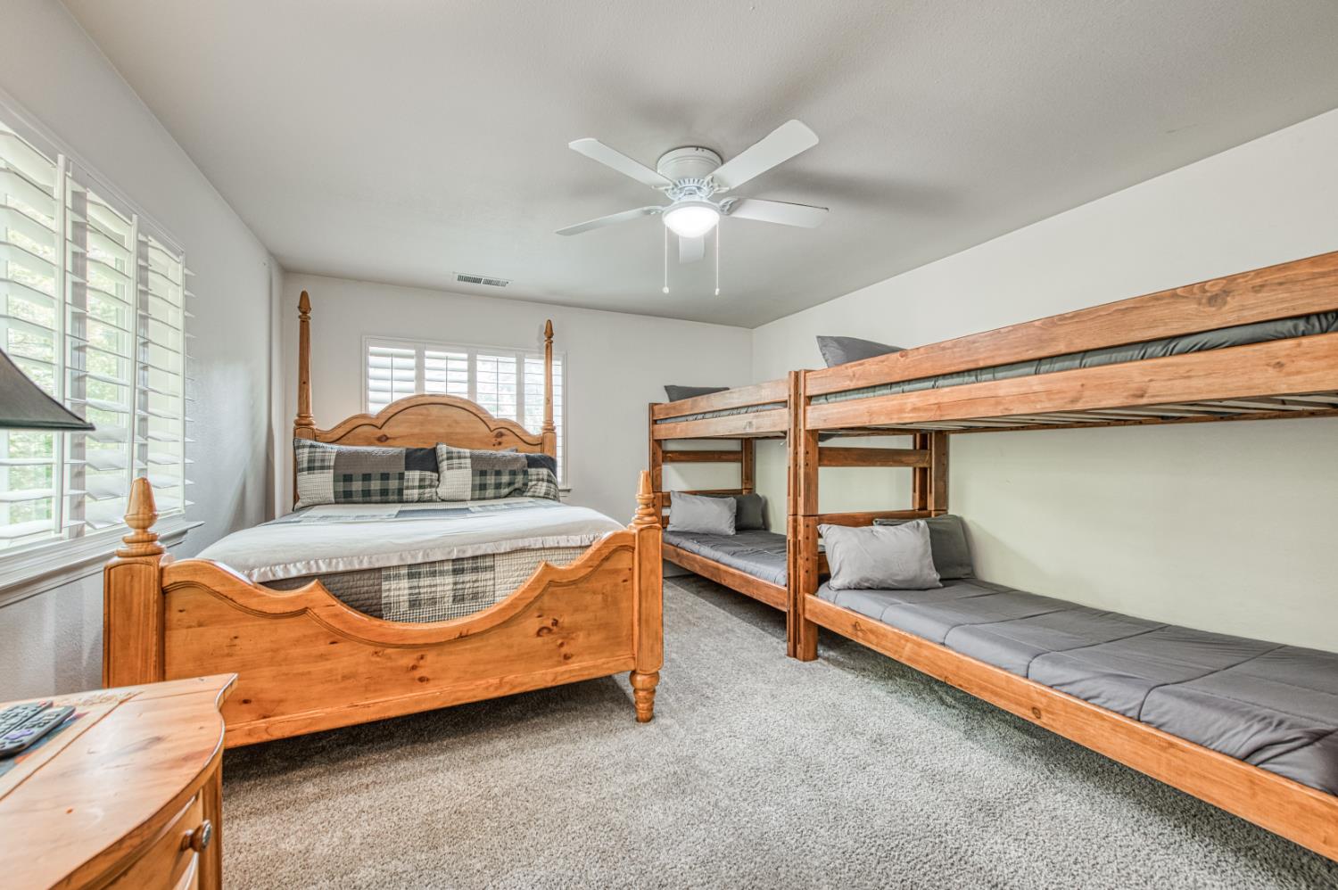 40416 Wild Rose Ln, Shaver Lake, CA 93664