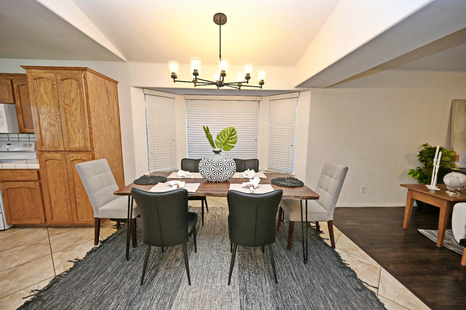 1786 E Everglade Ave, Fresno, CA 93720