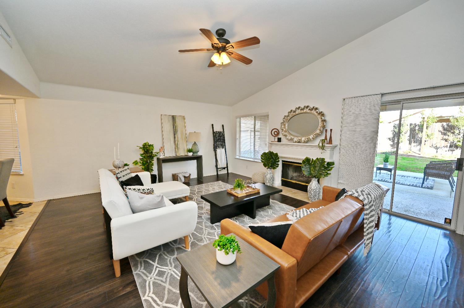 1786 E Everglade Ave, Fresno, CA 93720