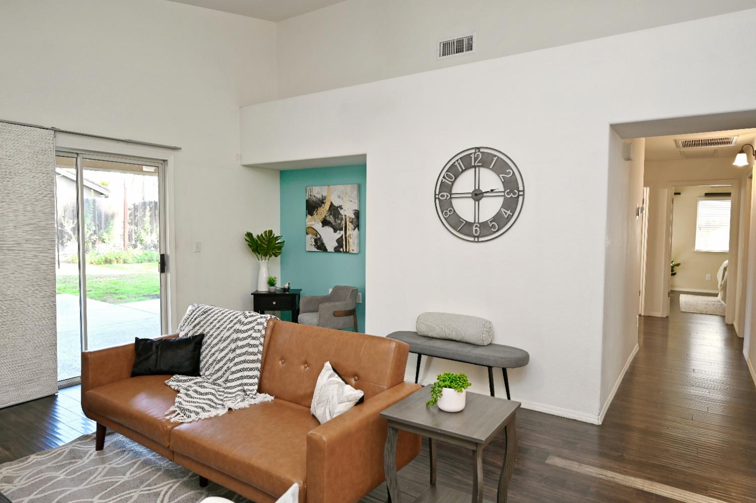 1786 E Everglade Ave, Fresno, CA 93720