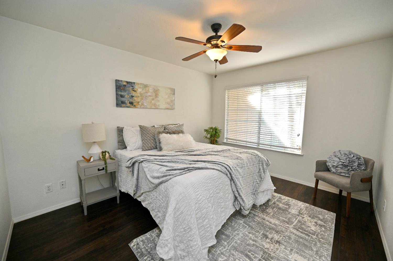 1786 E Everglade Ave, Fresno, CA 93720