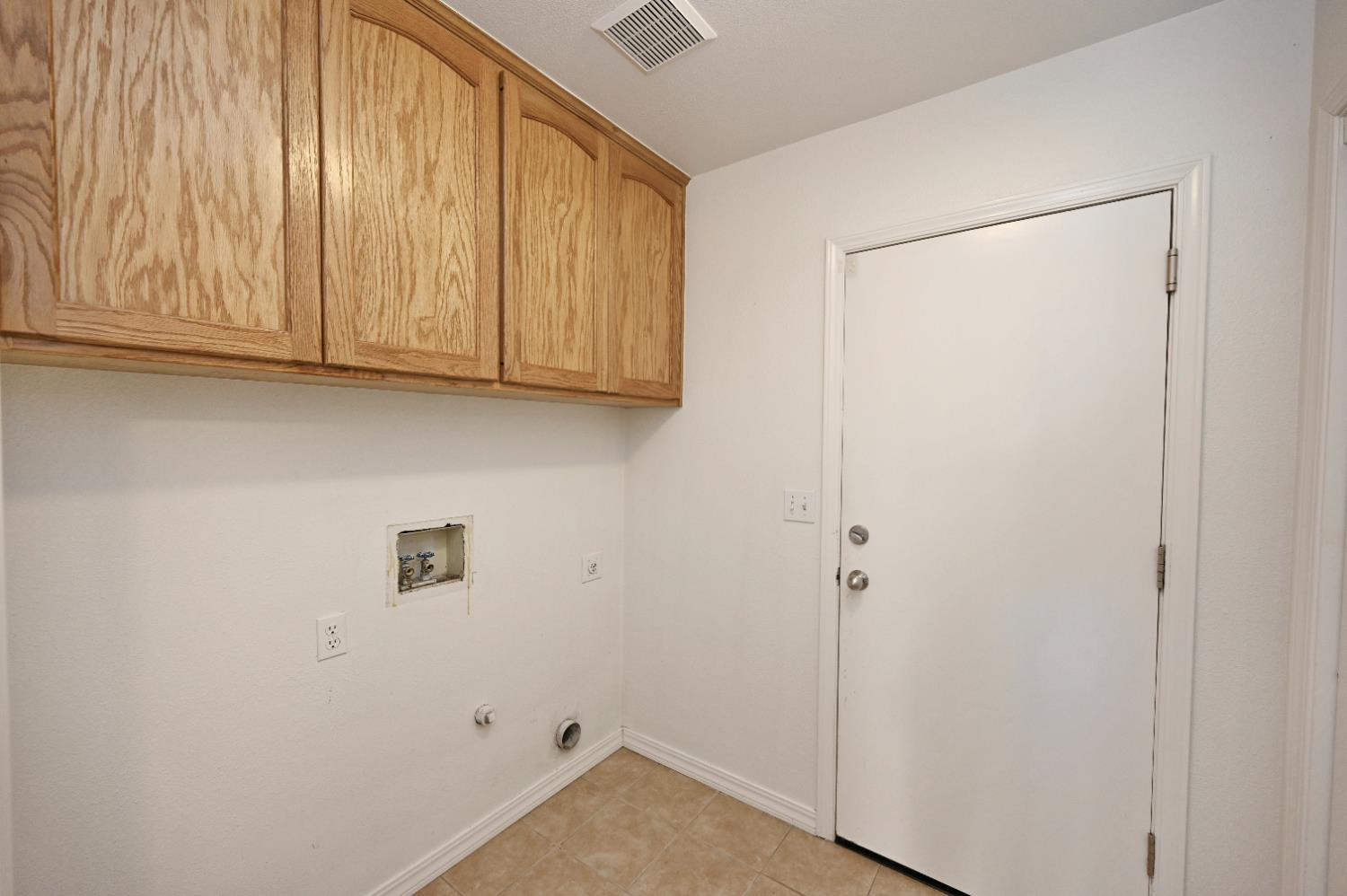 1786 E Everglade Ave, Fresno, CA 93720