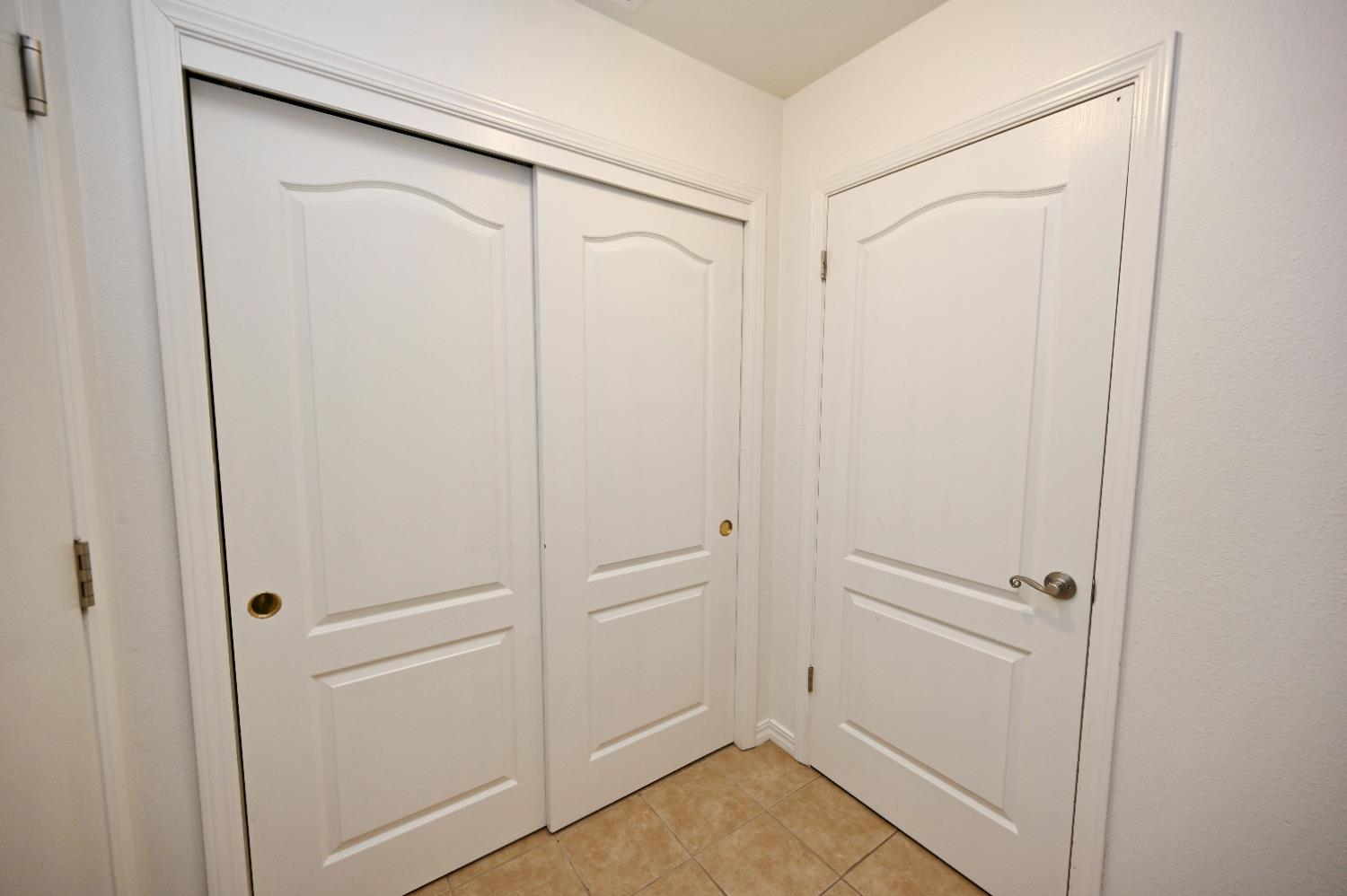 1786 E Everglade Ave, Fresno, CA 93720