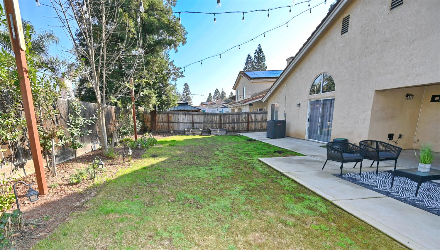 1786 E Everglade Ave, Fresno, CA 93720