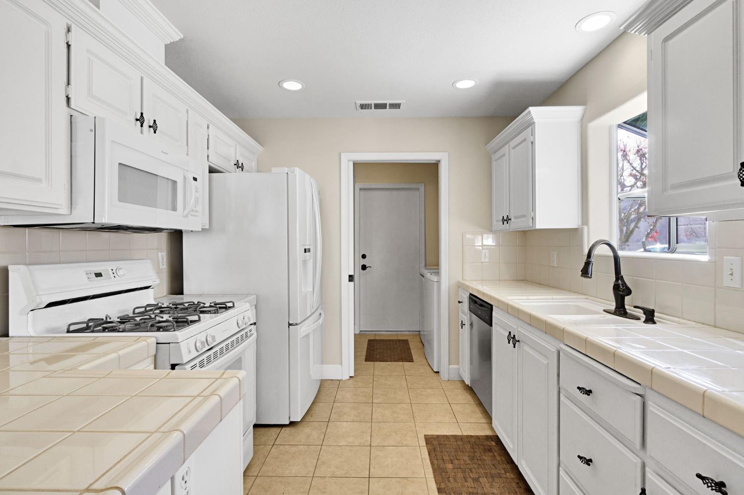 474 E Alluvial Ave #126, Fresno, CA 93720