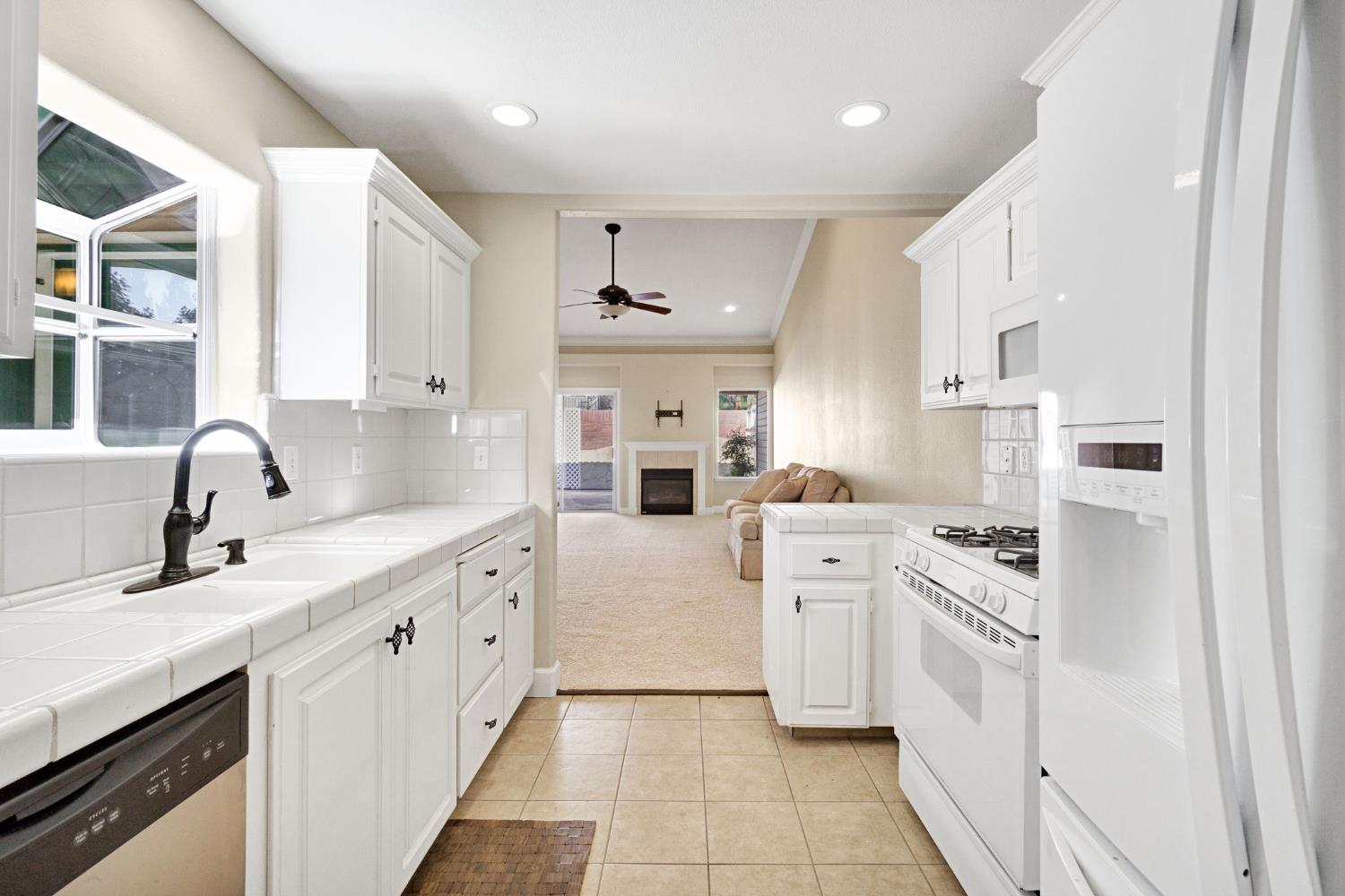 474 E Alluvial Ave #126, Fresno, CA 93720