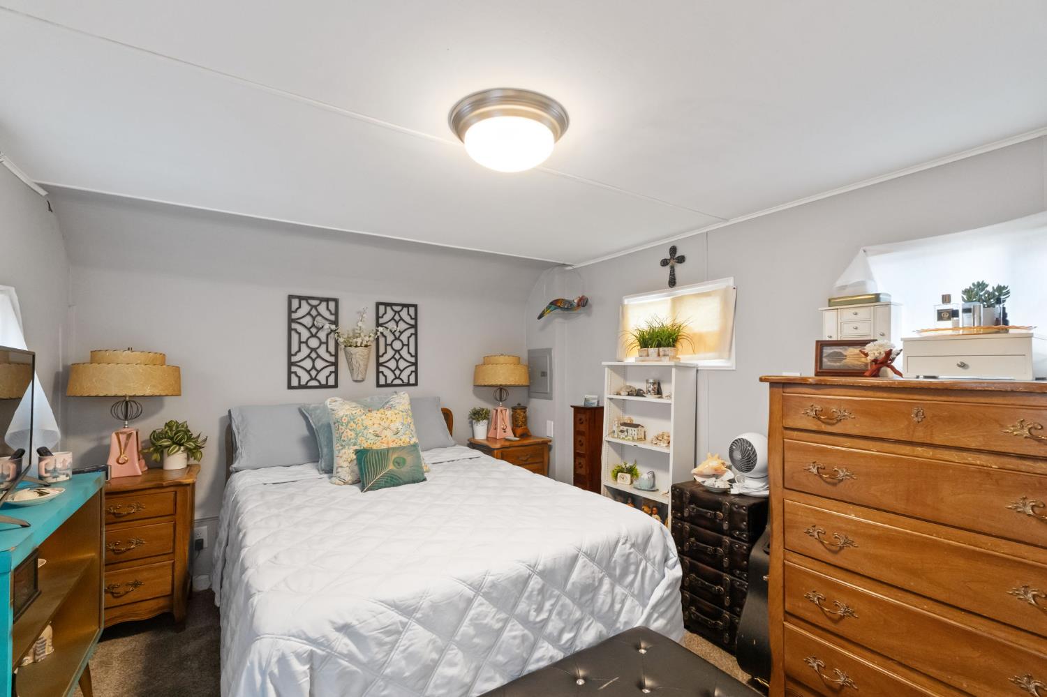 1941 N Golden State Blvd #50, Fresno, CA 93705